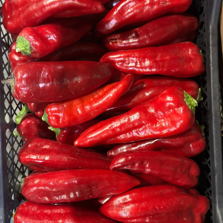 Перец красный длинный (цена за 1 кг, заказ от 0,5 кг)